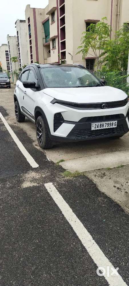 Tata Nexon Pure Petrol 1.2 2024 Model