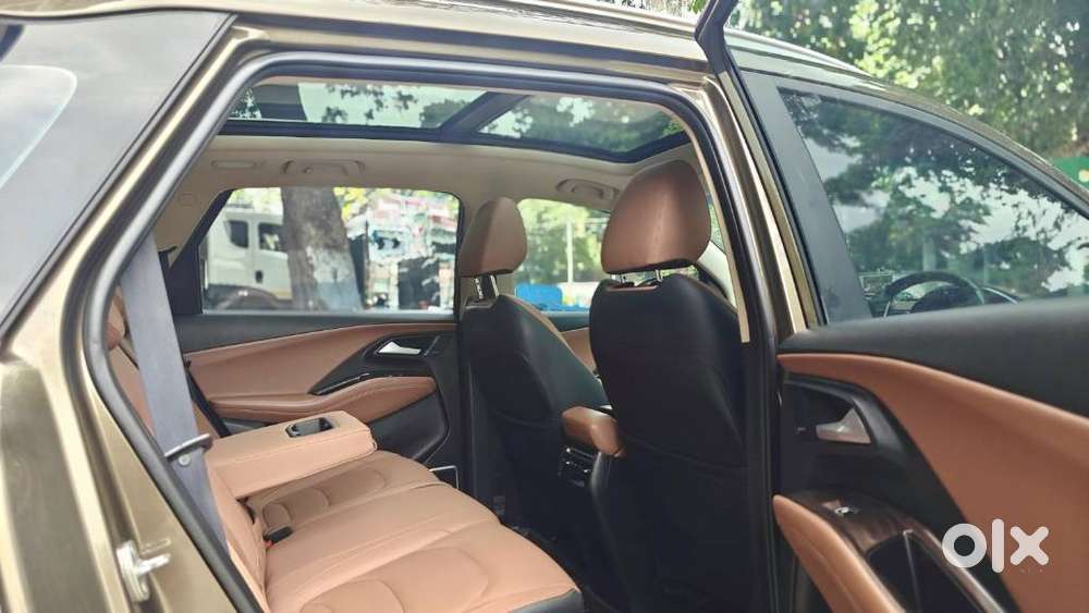 Mg Hector Plus Savvy Pro 1.5 Turbo Petrol Cvt 7 Str, 2024, Petrol