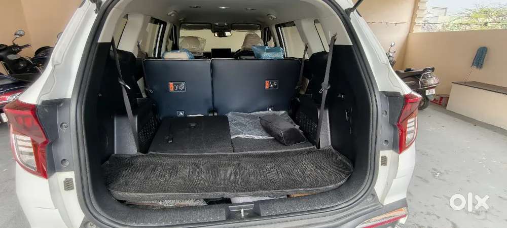 Kia Carens 2023 Diesel.withextra High Fog Lamp