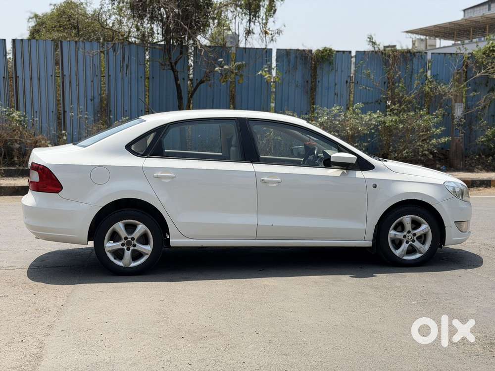 Skoda Rapid 1.6 Mpi Ambition, 2015, Diesel