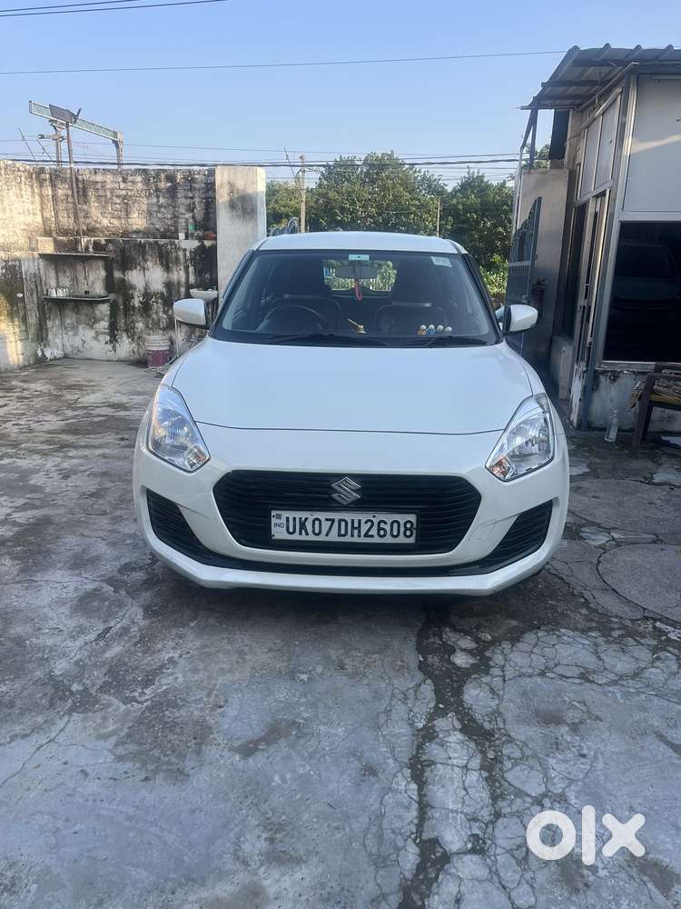 Maruti Suzuki Swift Vxi 1.2 Abs Bs-iv, 2018, Petrol