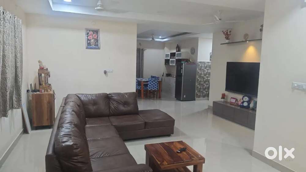 Fully furnished, 55inc tv, fridge , Ac all furnished flat
