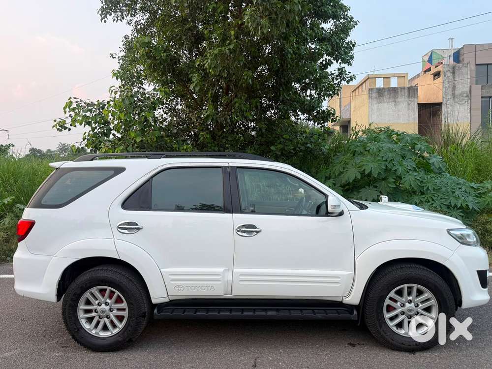 Toyota Fortuner Diesel 2013