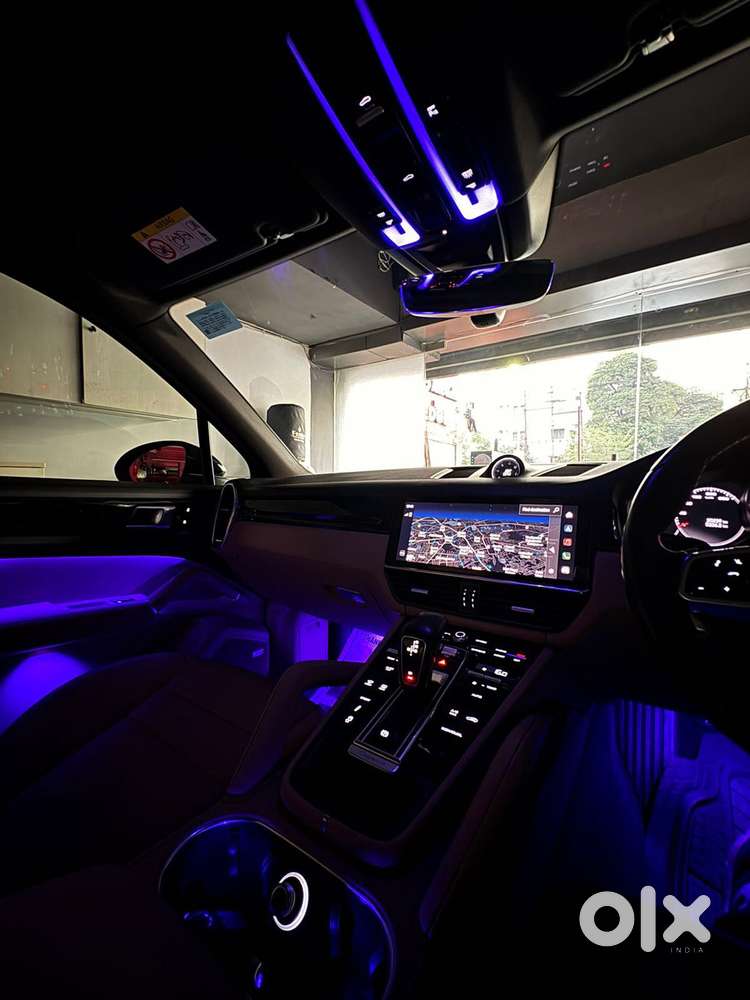 Porsche Cayenne Base, 2022, Petrol