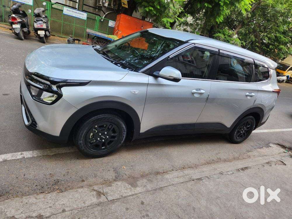 Kia Carens 1.5 Premium 7 Str, 2023, Petrol