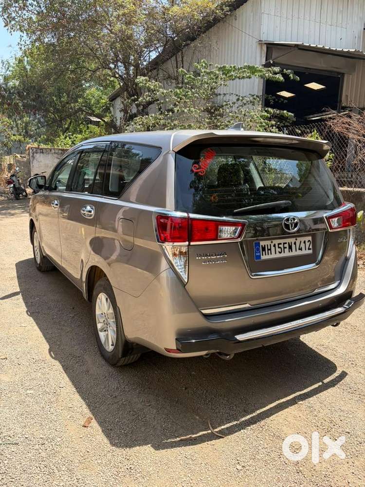 Toyota Innova Crysta 2016 Diesel 61000 Km Driven