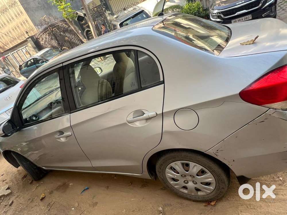 Honda Amaze S 2015 Petrol Well Maintained