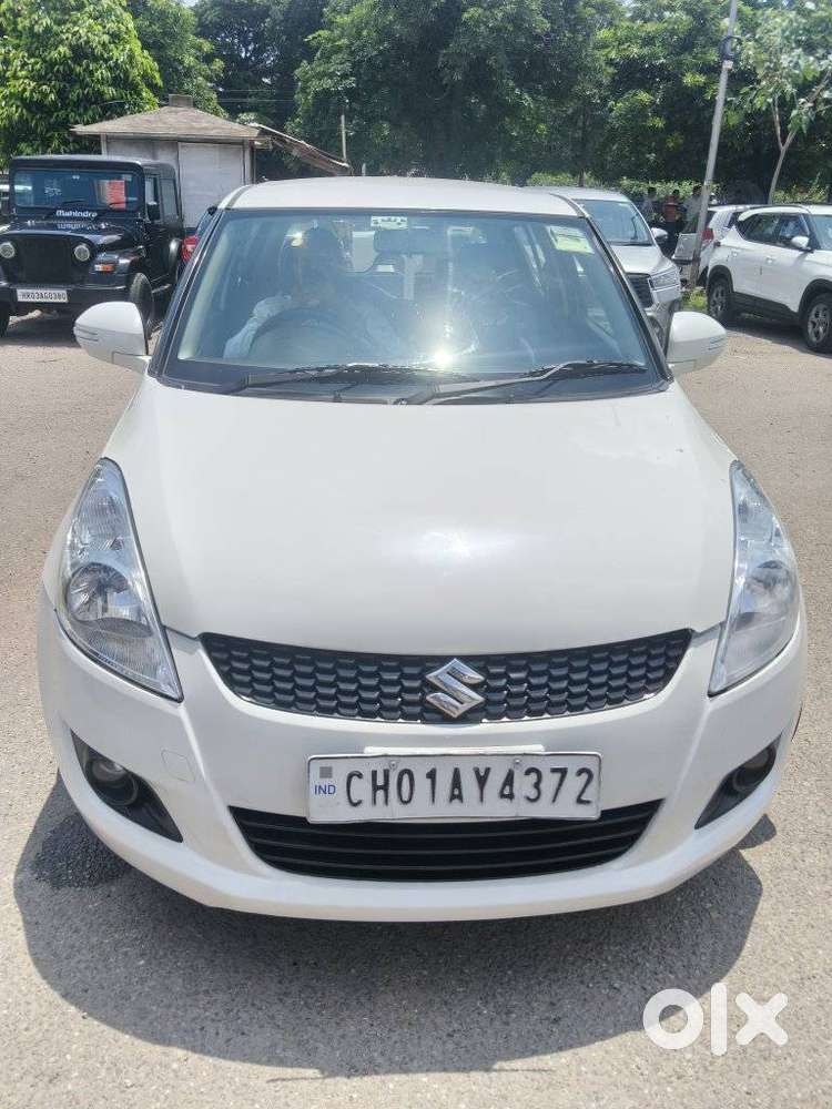 Maruti Suzuki Swift Vxi + Manual, 2014, Petrol