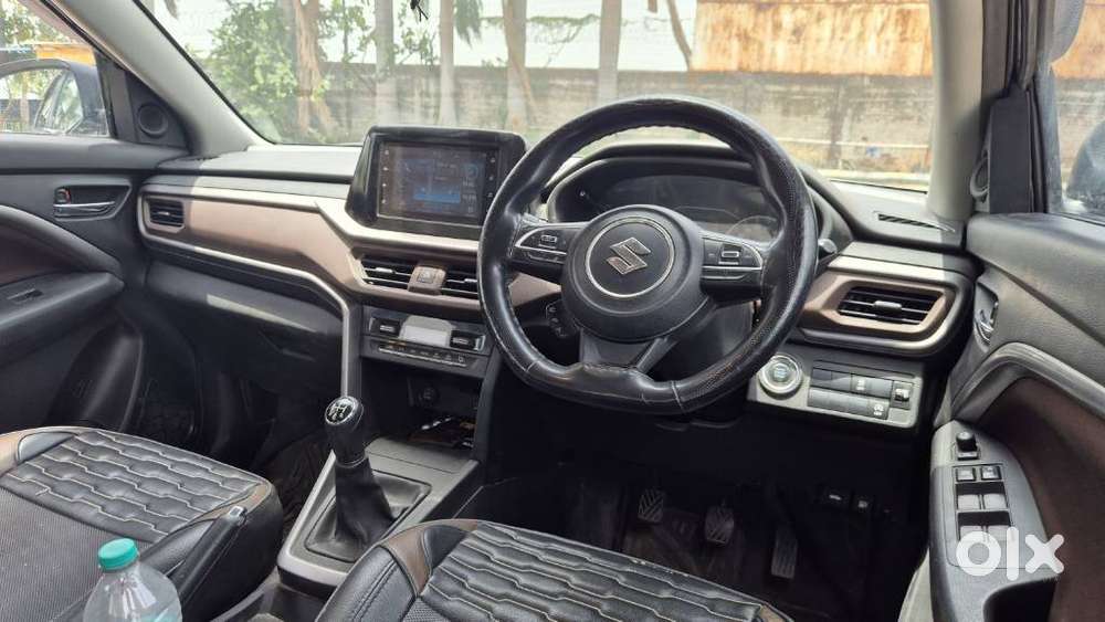 Maruti Suzuki Brezza 1.5 Zxi Smart Hybrid Dual Tone, 2023, Petrol