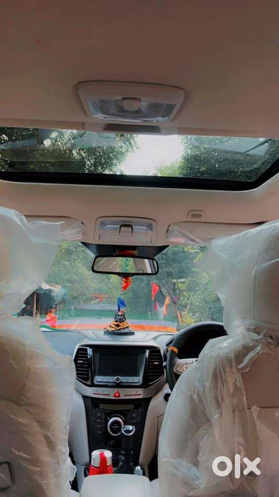 Mahindra Petrol Manual 2023 Car