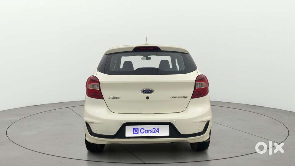 Ford Figo 2012-2015 Petrol Titanium, 2020, Petrol