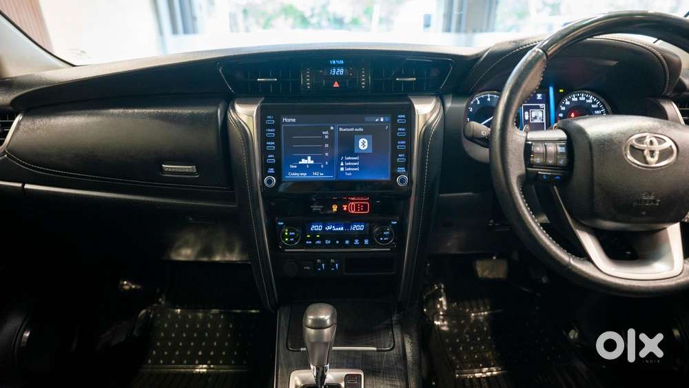 Toyota Fortuner 4x2 Mt 2.7 Petrol, 2024, Petrol