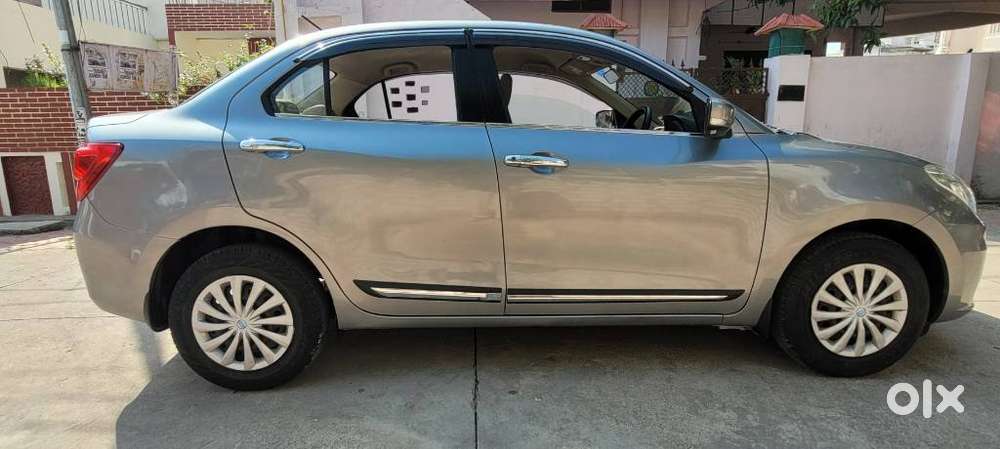 Maruti Suzuki Dzire 1.2 Vxi Amt, 2022, Petrol