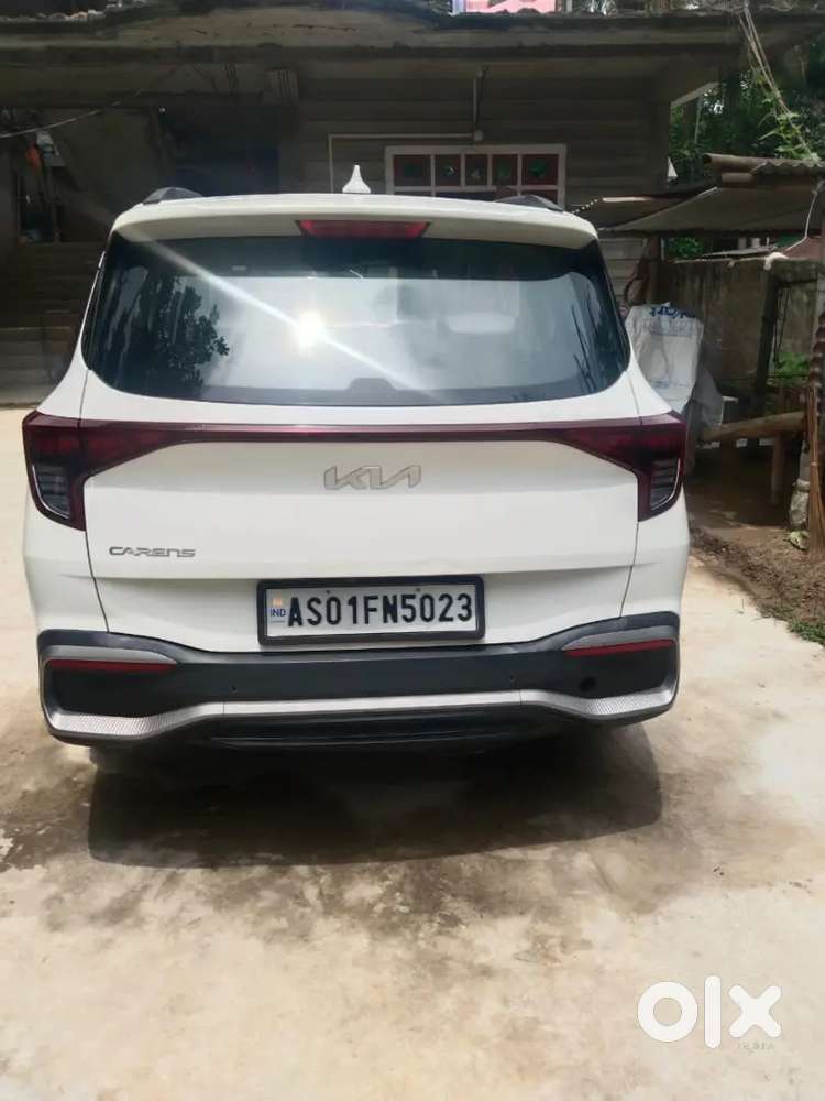 Kia Carens 2023 Petrol 7-seater