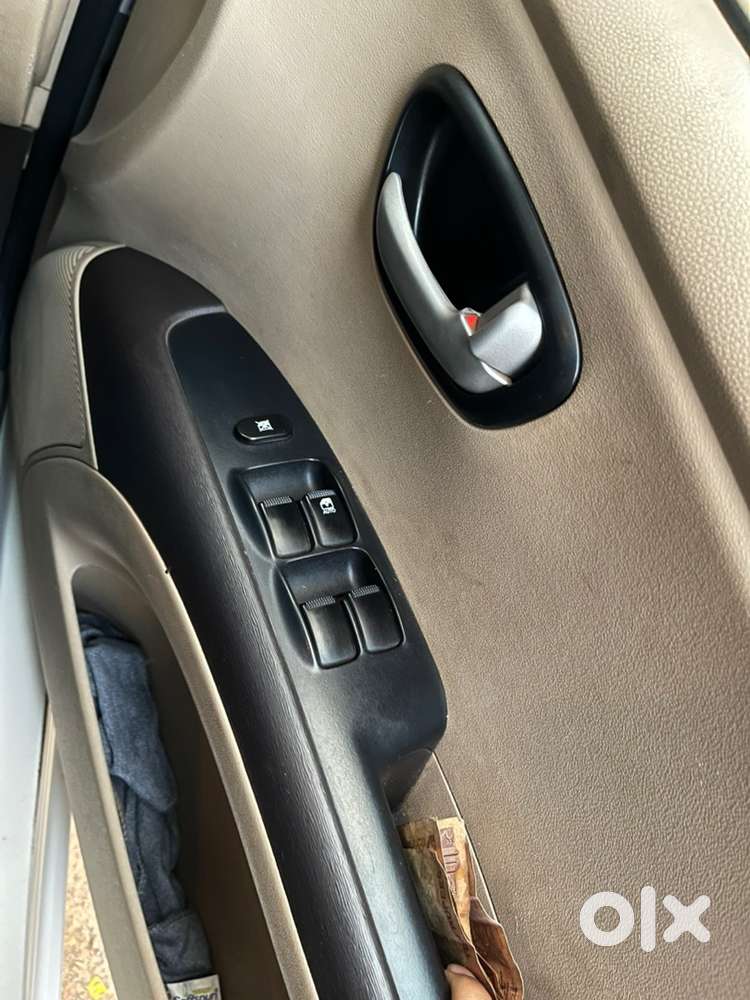 Hyundai I10 Manual 2011 Km Driven