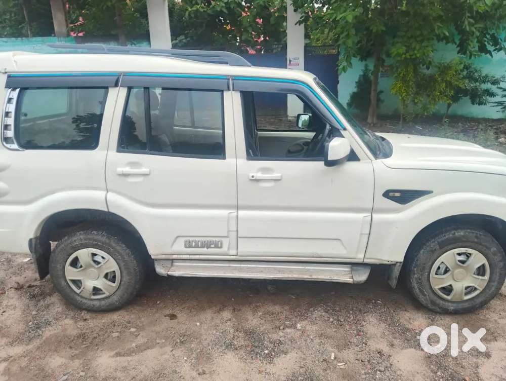 Mahindra Scorpio 2.5 S2 Diesel 2017