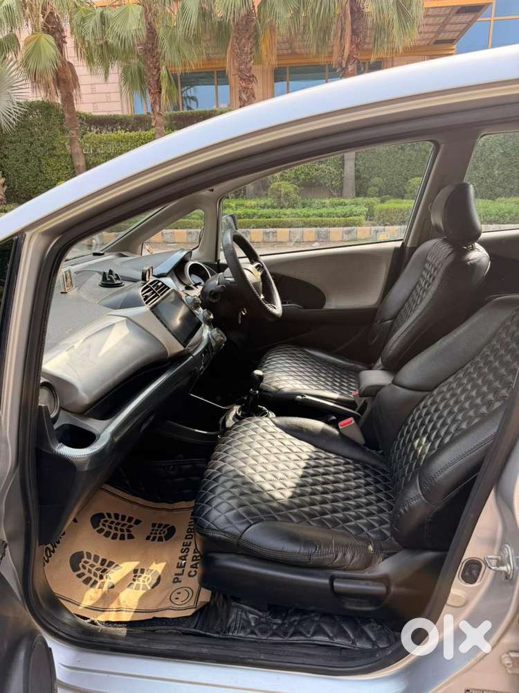 Honda Jazz V Mt Privilege, 2011, Petrol