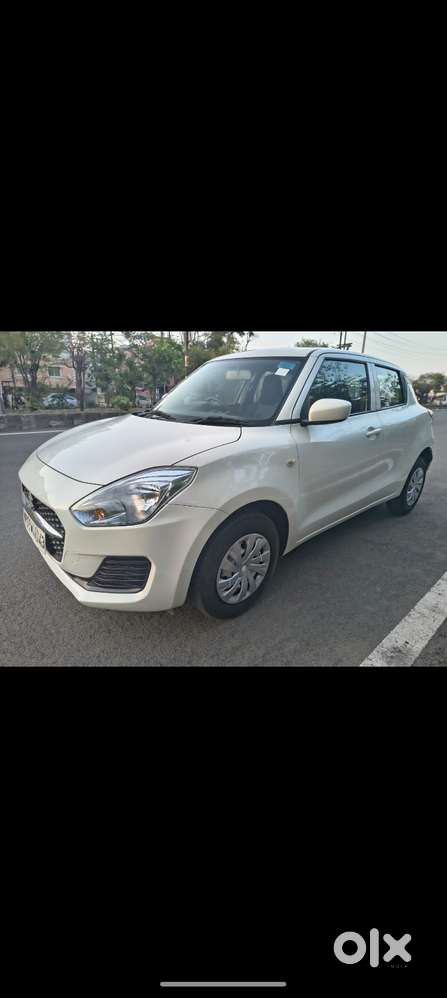 Maruti Suzuki Swift 1.3 Lxi, 2022, Petrol