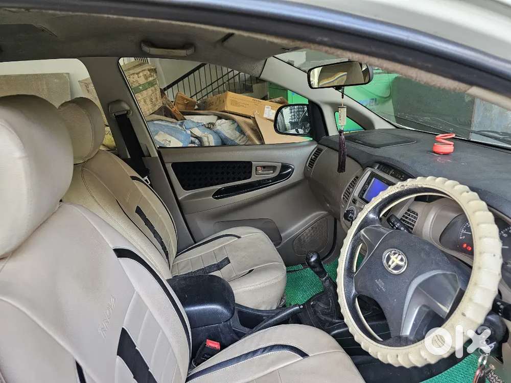 Toyota Innova 2016 (2.5gx 8str)diesel Well Maintained And Less Driven