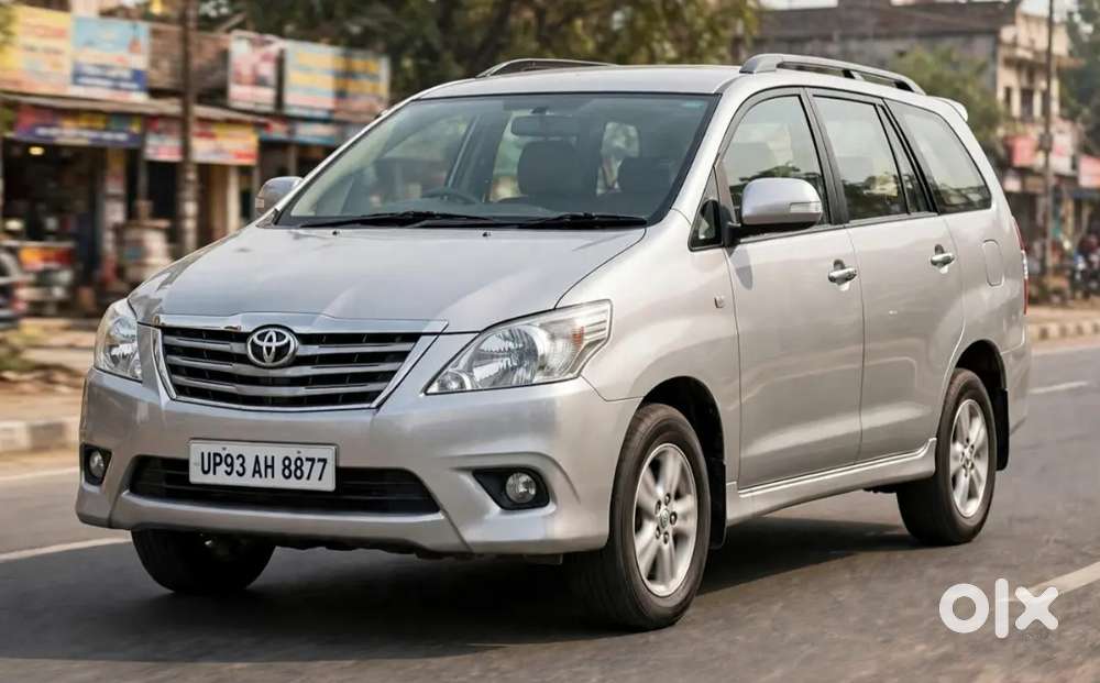 Toyota Innova Hycross 2013 Hybrid