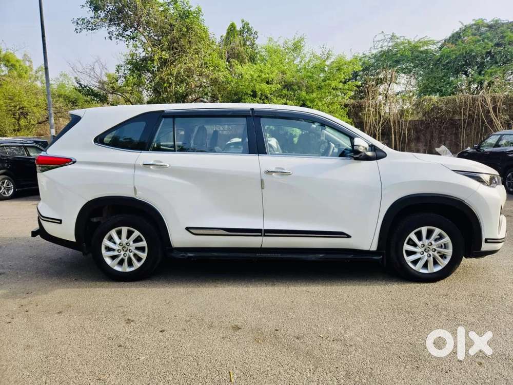 Toyota Innova Hycross, 2026, Petrol