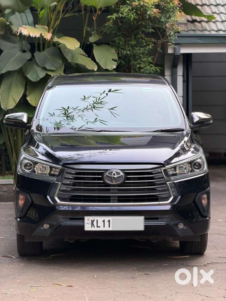 Toyota Innova 2022 Diesel Well Maintained