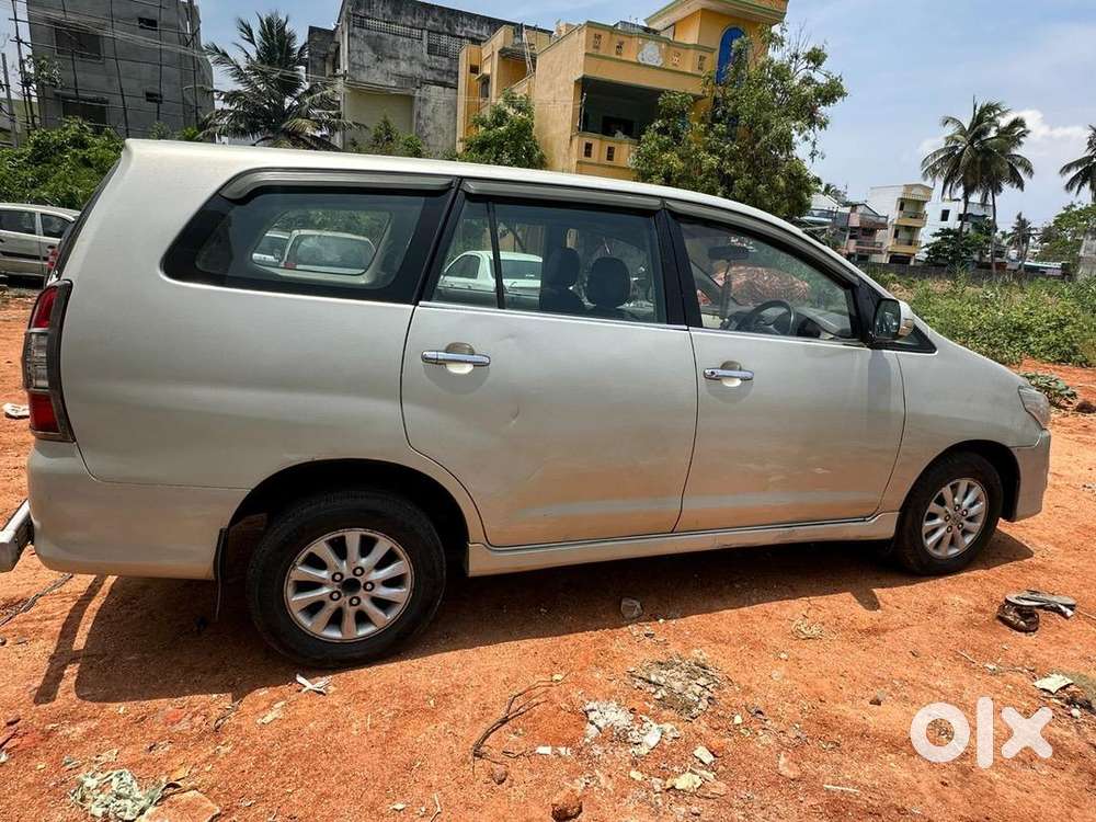 Toyota Innova 2013 Diesel Well Maintained