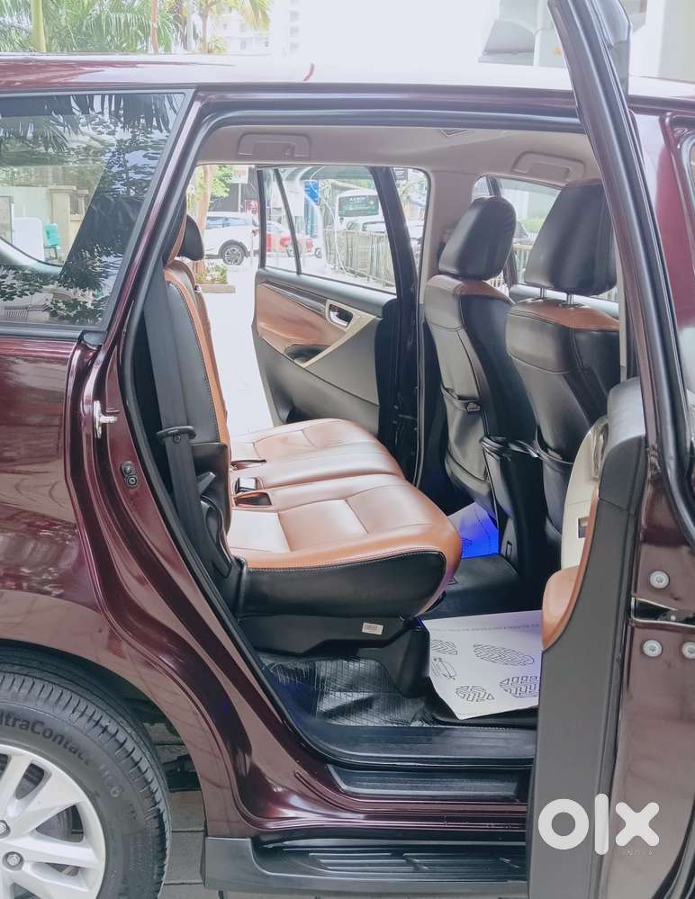 Toyota Innova Crysta [2020-ongoing] 2.4 Gx 8 Str, 2020, Diesel