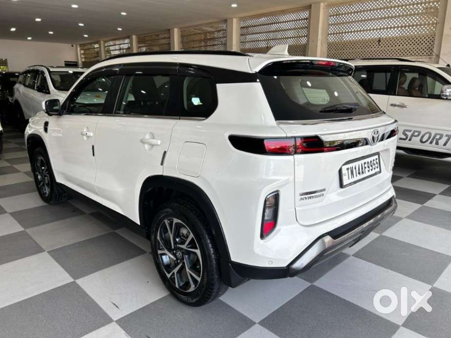 Toyota Urban Cruiser Hyryder 1.5 V Neo Drive At, 2023, Petrol