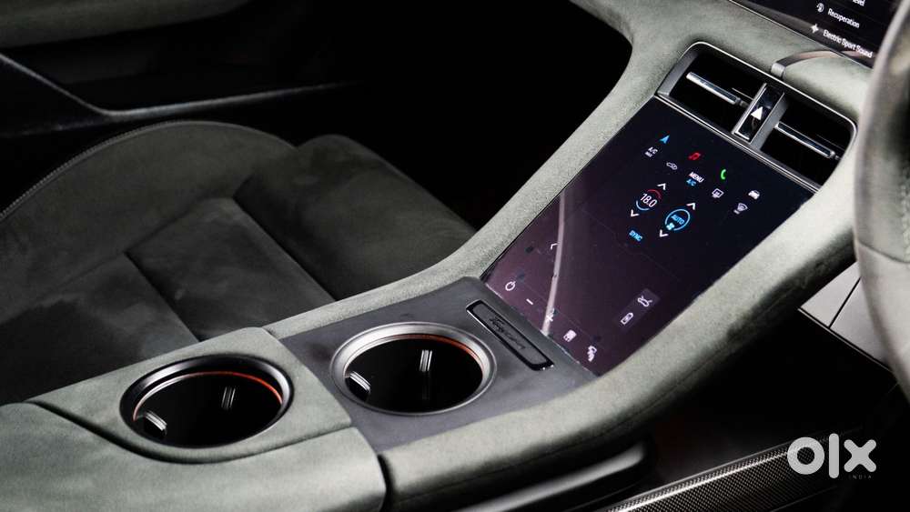 Porsche Taycan Gts, 2023, Electric