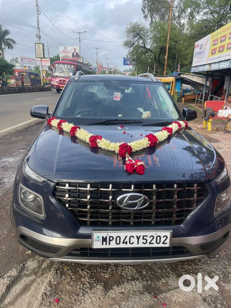 Hyundai Venue Petrol Manual 2019