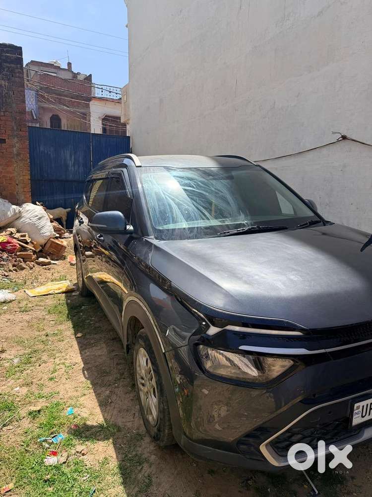 Kia Carens 2022 Petrol Well Maintained