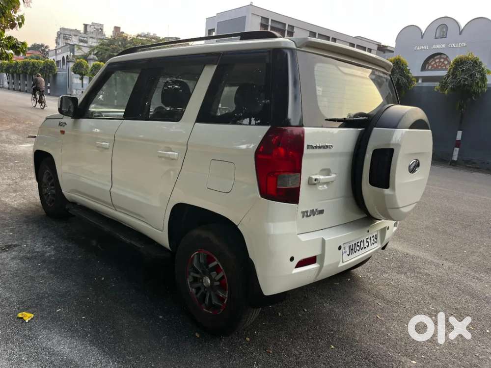 Mahindra Tuv 300 T10, 2018, Diesel