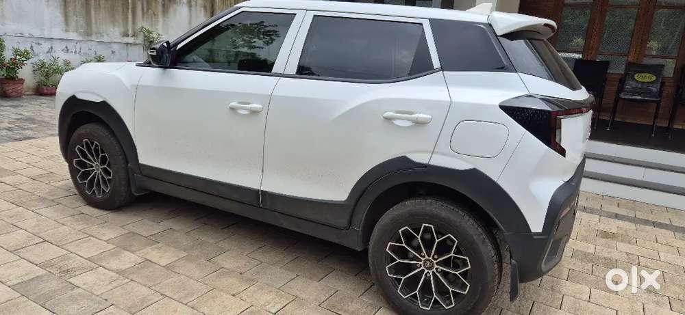 Mahindra Xuv 3xo Mx1 2024 Petrol 10516 Km Driven