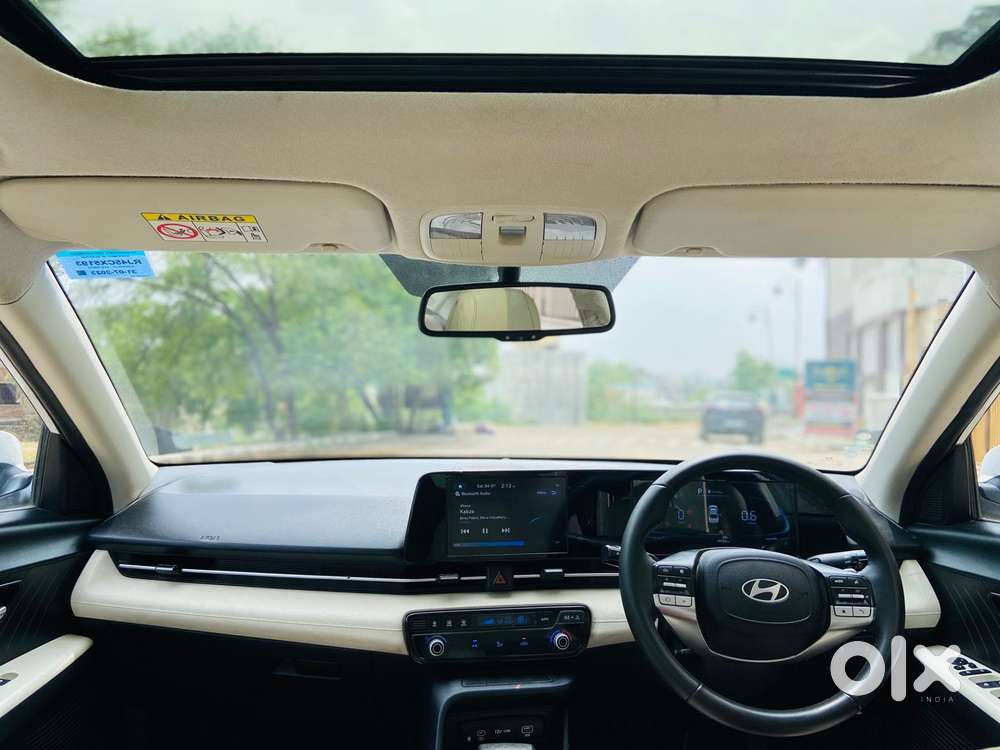 Hyundai Verna, 2023, Petrol