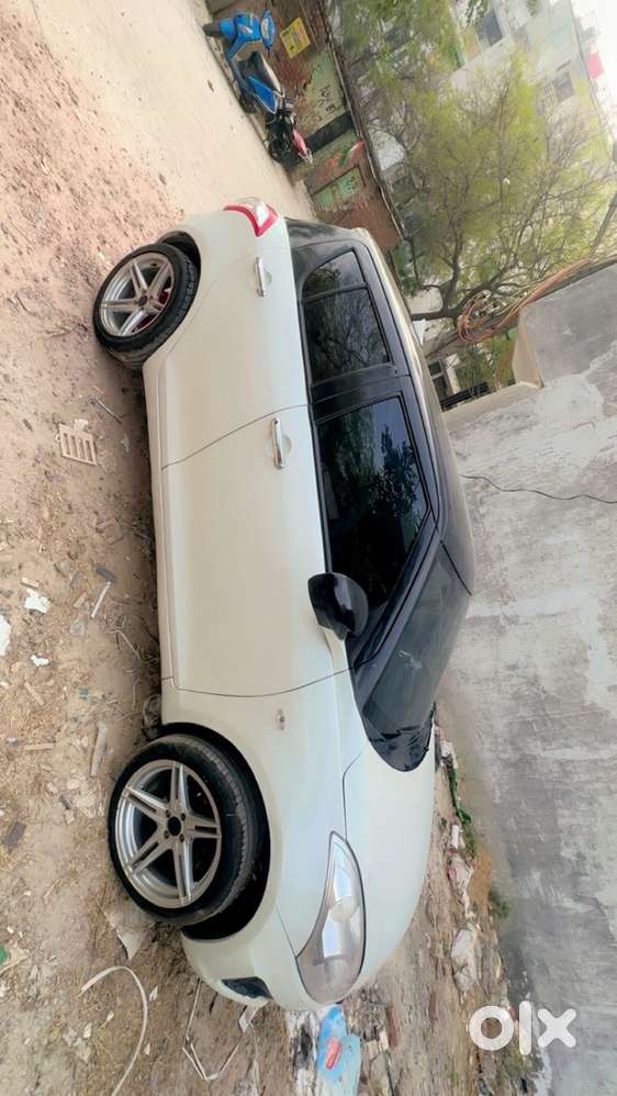 Maruti Swift Hybrid 2017