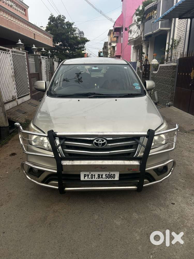Toyota Innova 2.5 Vx 8 Str Bs-iii, 2013, Diesel