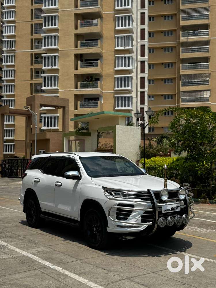 Toyota Fortuner 2.8 Gr-s, 2023, Diesel