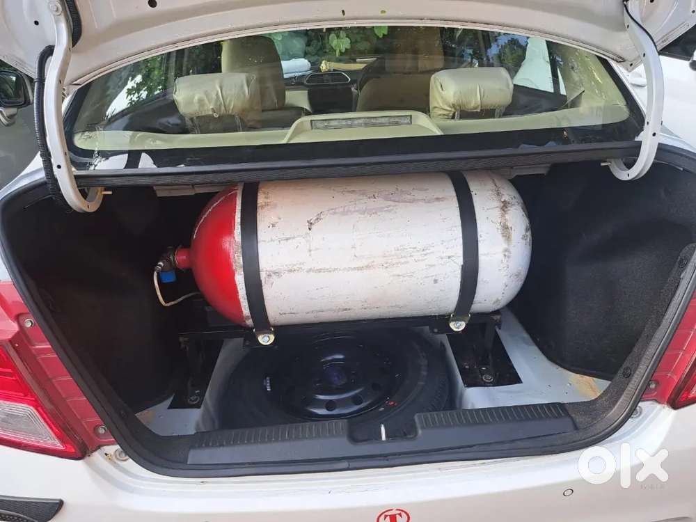 Maruti Suzuki Dzire 2022 Cng & Hybrids 80000 Km Driven