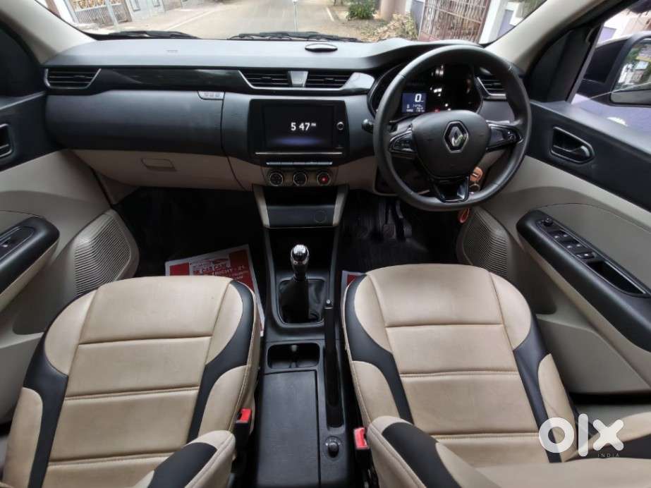 Renault Triber Rxt, 2022, Petrol