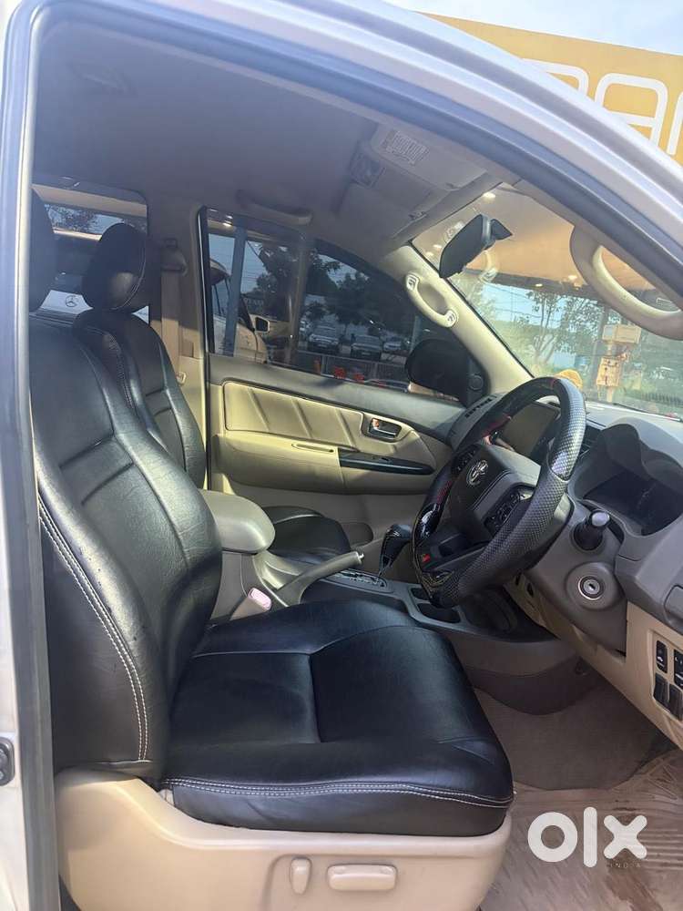 Toyota Fortuner 4x2 4 Speed At, 2012, Diesel