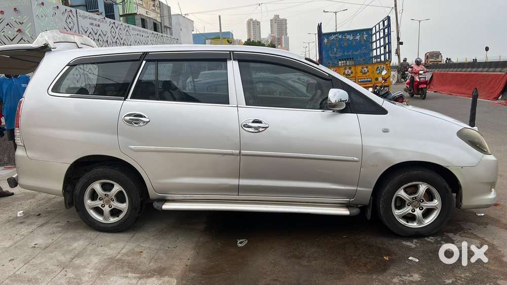 Toyota Innova Diesel 2005 /