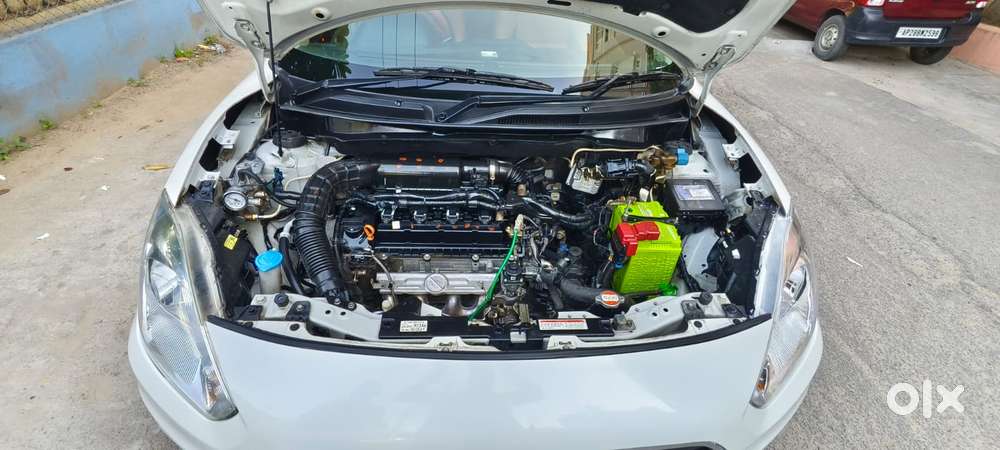 Maruti Suzuki Swift Dzire 1.3 Vxi, 2023, Cng & Hybrids