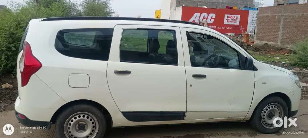Renault Lodgy Rxe 85 Ps Diesel 2015  8 Seater  Well Maintained