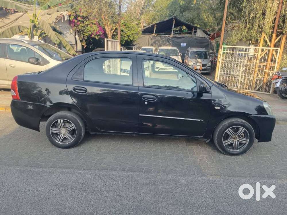 Toyota Etios 2010-2012 G, 2011, Petrol