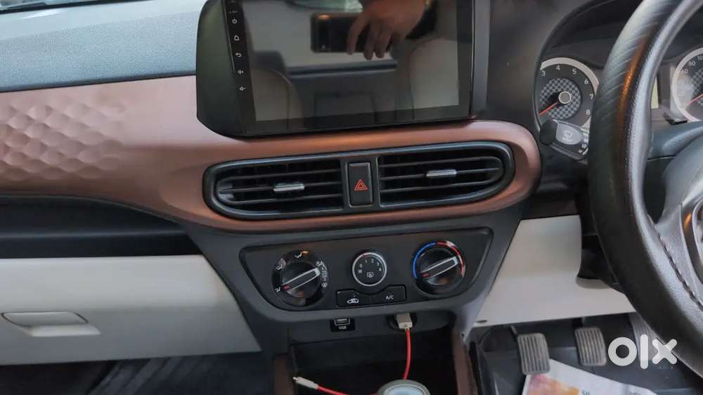 Hyundai Aura S Cng, Company Fit Cng