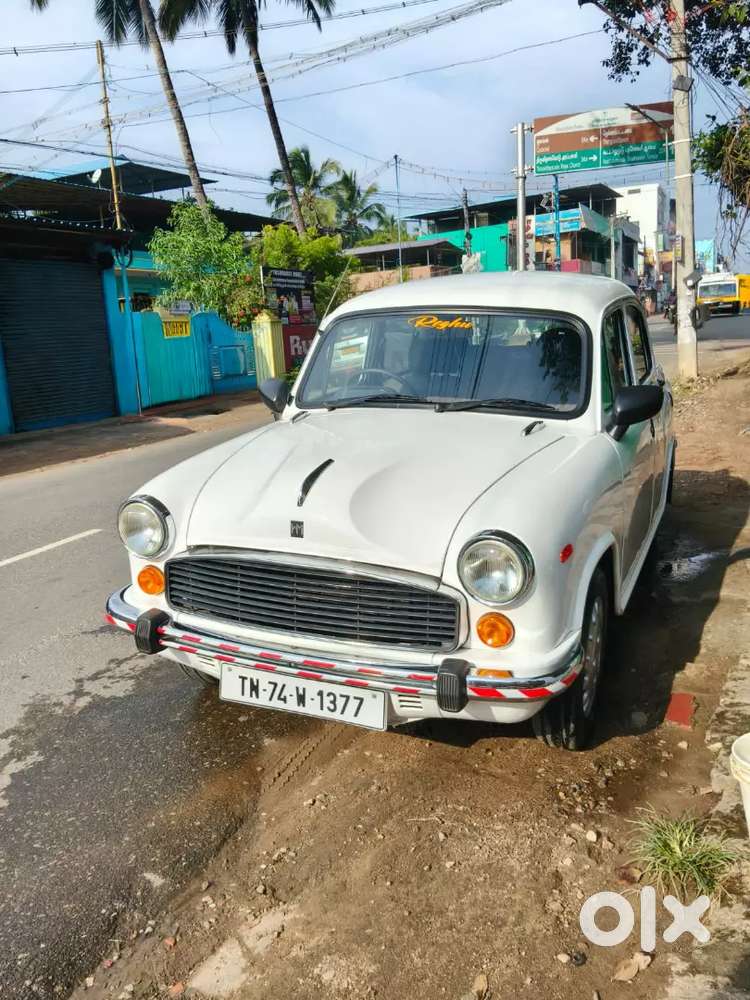 Ambassador Classic 1500 2004