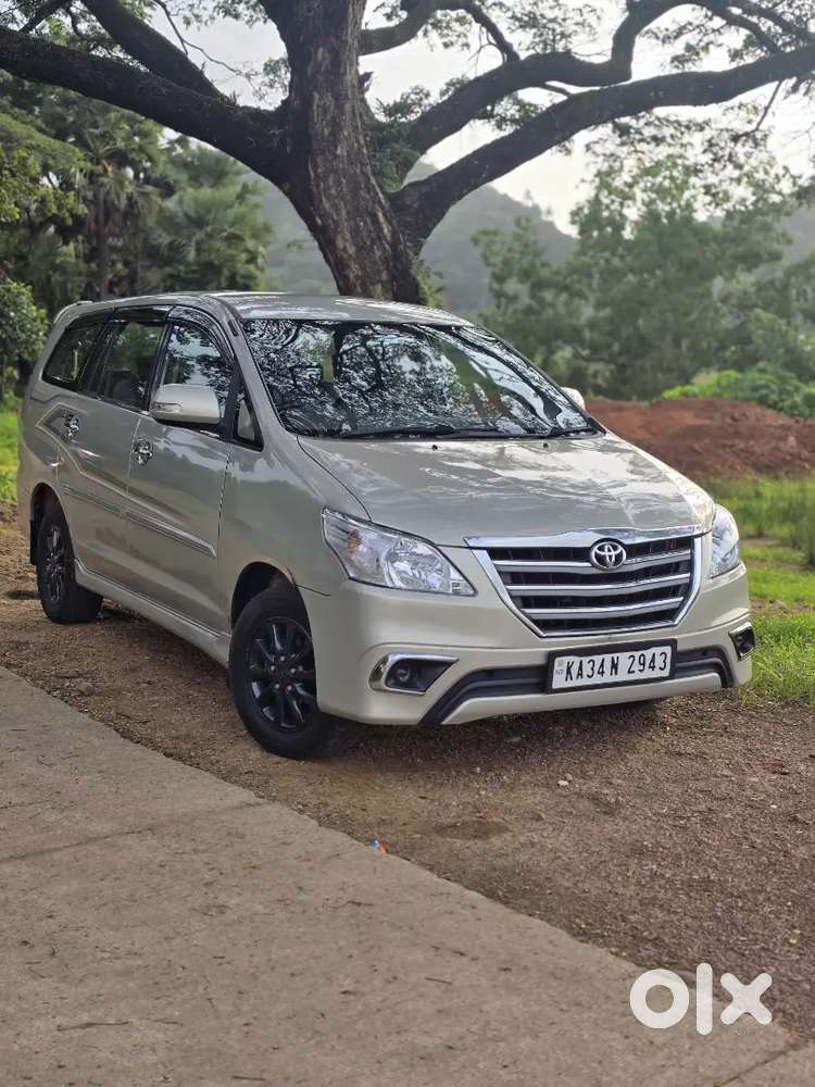 Toyota Innova 2013 V Diesel 180000km