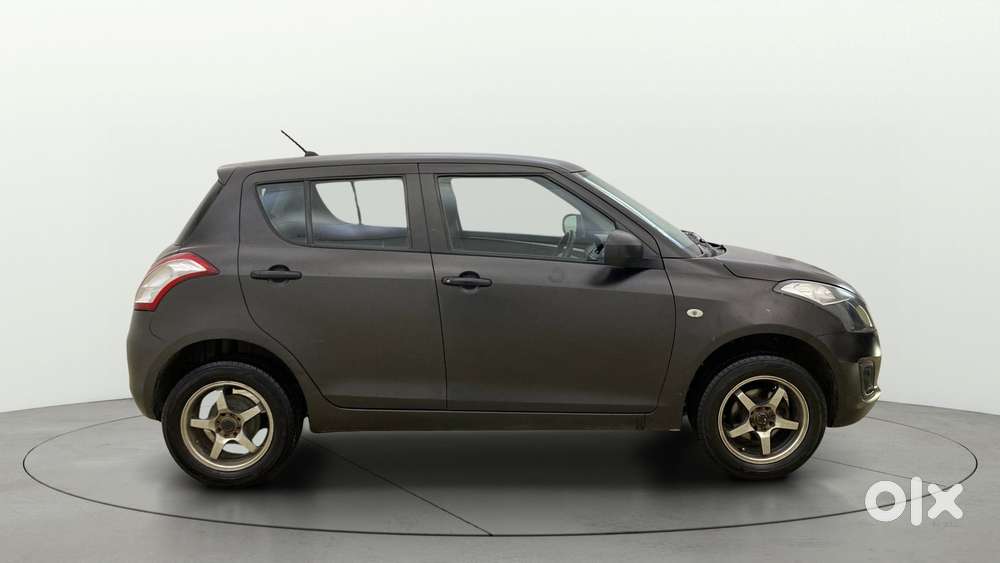 Maruti Suzuki Swift Lxi, 2016, Petrol