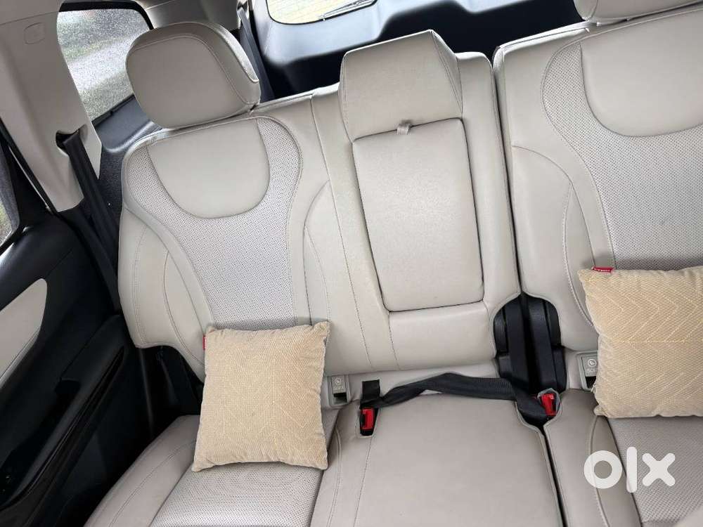 Mahindra Xuv700 2024 Diesel 15900 Km Driven